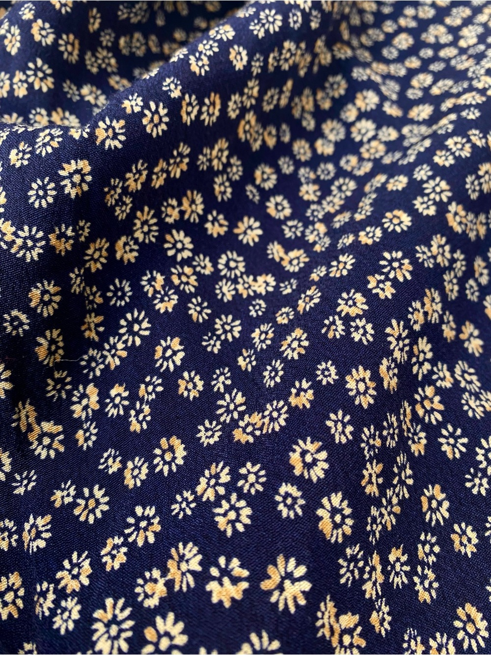 Mango NWOT Navy Daisy Floral V-Back Romper, Size XS - Picture 10 of 10